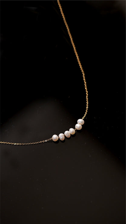 Lavish Pearl Necklace