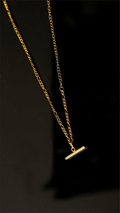 Grandeur Dash Necklace